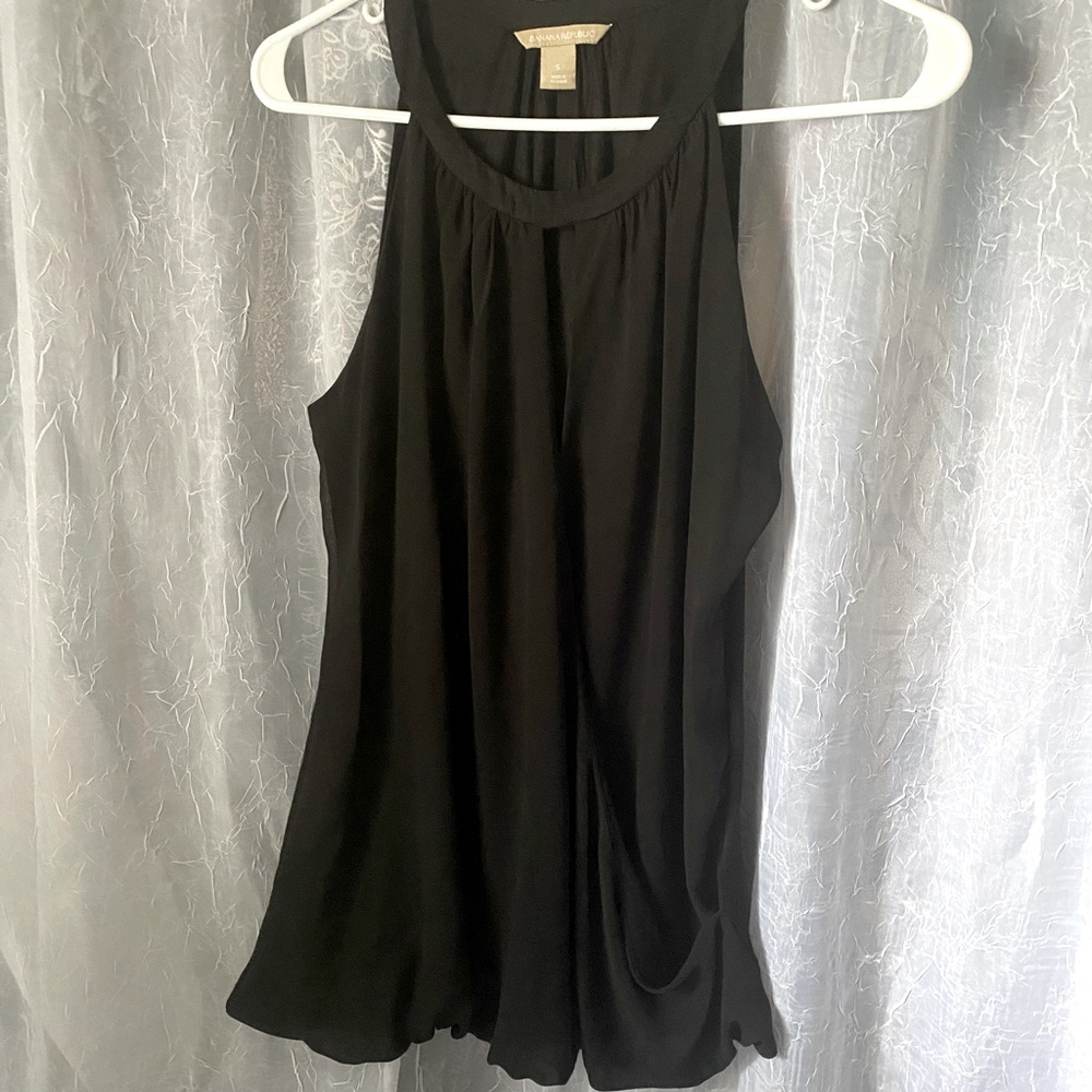 Banana Republic peep-hole halter top